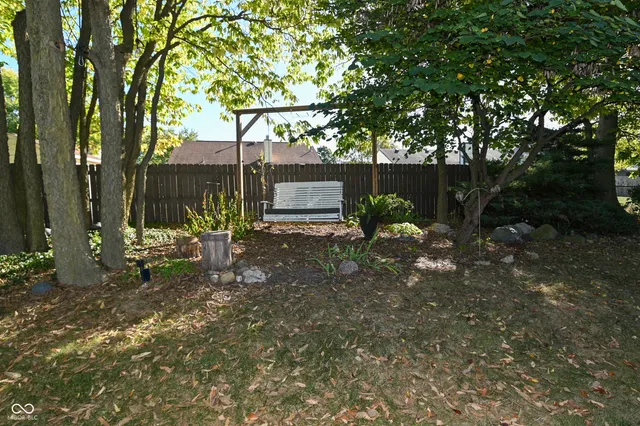 $275,000 | 269 Lake View Court, Avon, IN 46123