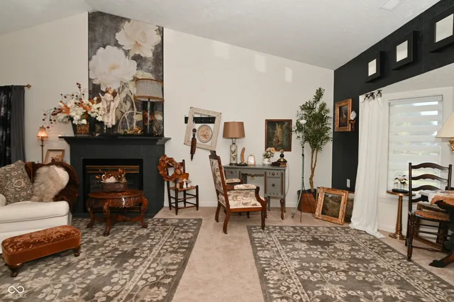 $275,000 | 269 Lake View Court, Avon, IN 46123