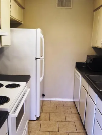 $1,400 | 1700 Justin Lyn Street, Arlington, TX 76012