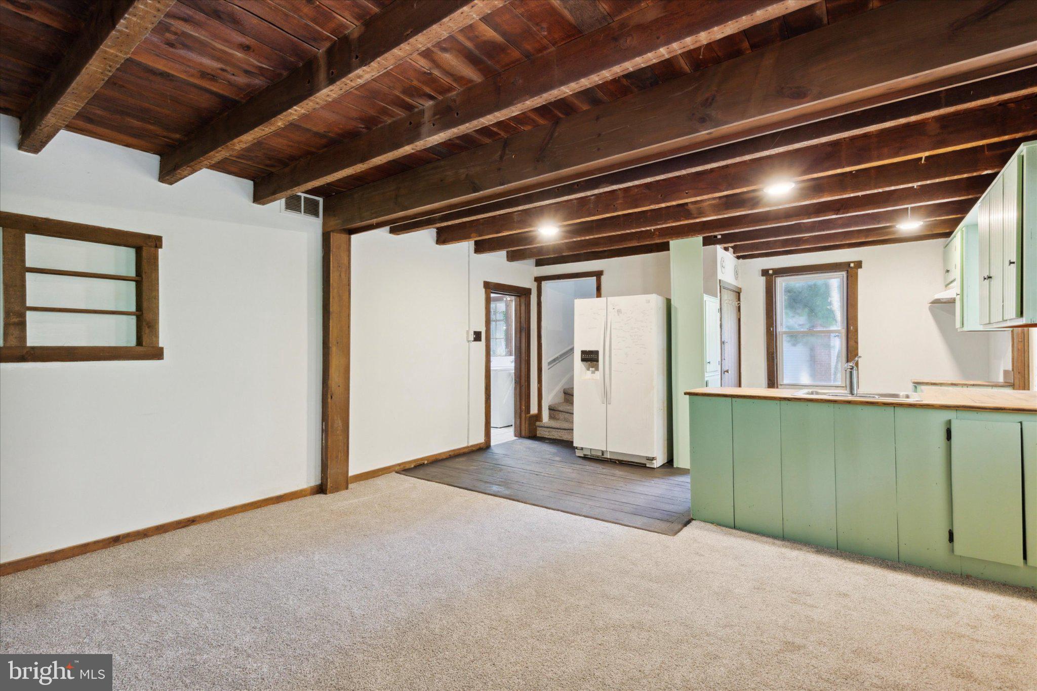 924 Sheep Hill Road Pottstown, PA 19465 - Photo 4 of 30 Gallery Image 4