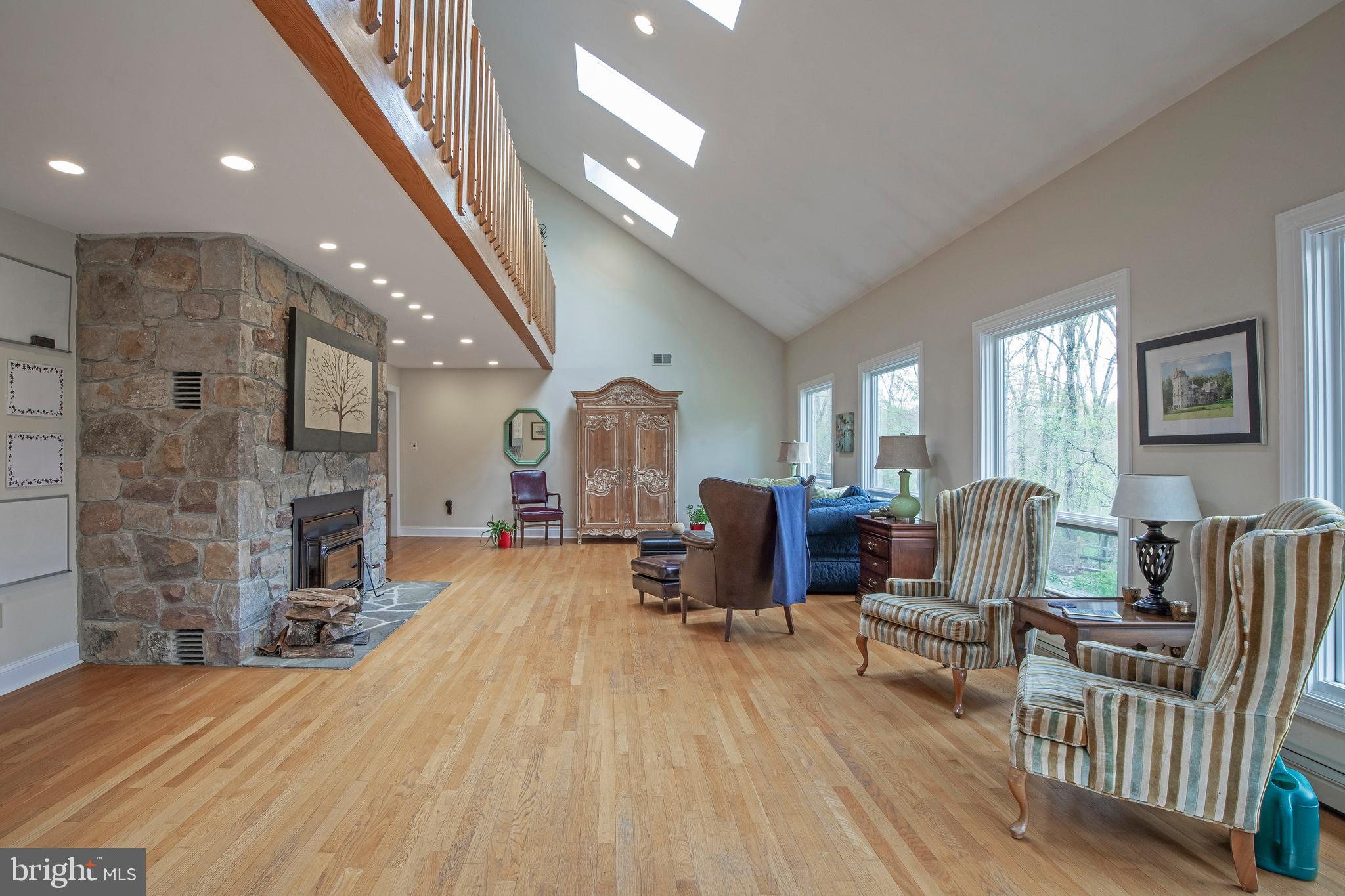 47 Tower Hill Road Doylestown, PA 18901 - Photo 40 of 89 Living room