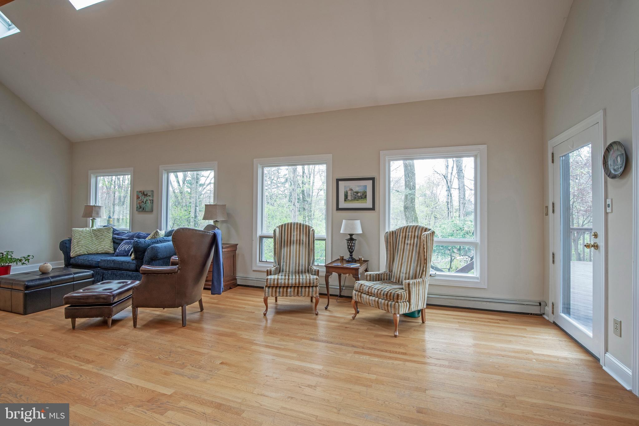 47 Tower Hill Road Doylestown, PA 18901 - Photo 46 of 89 Living room