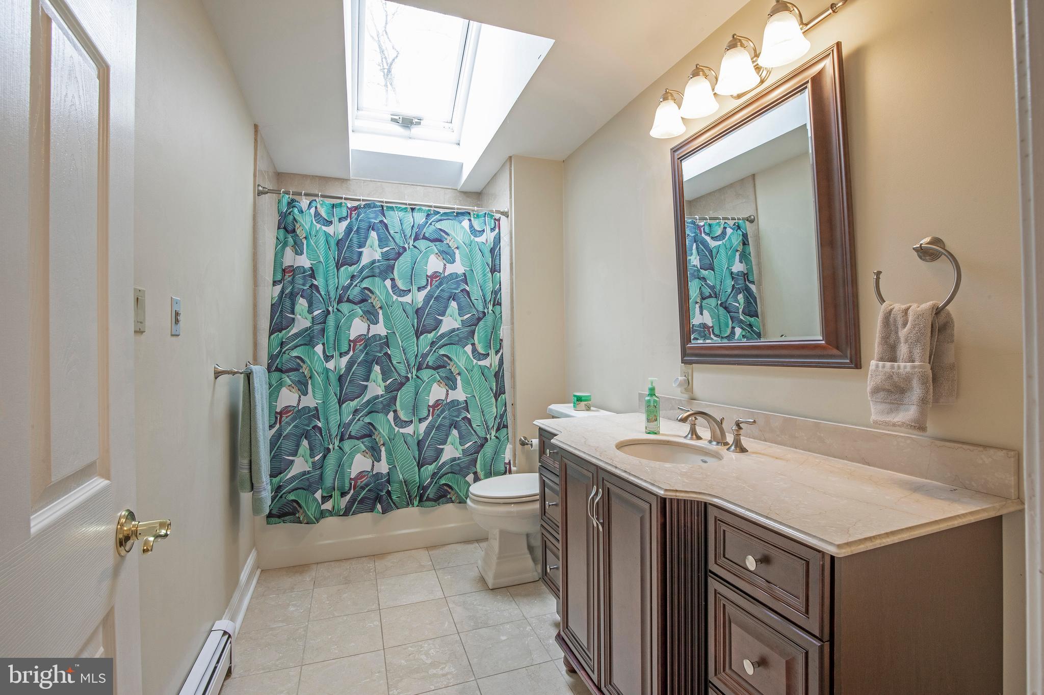 47 Tower Hill Road Doylestown, PA 18901 - Photo 77 of 89 Upstairs hall bath