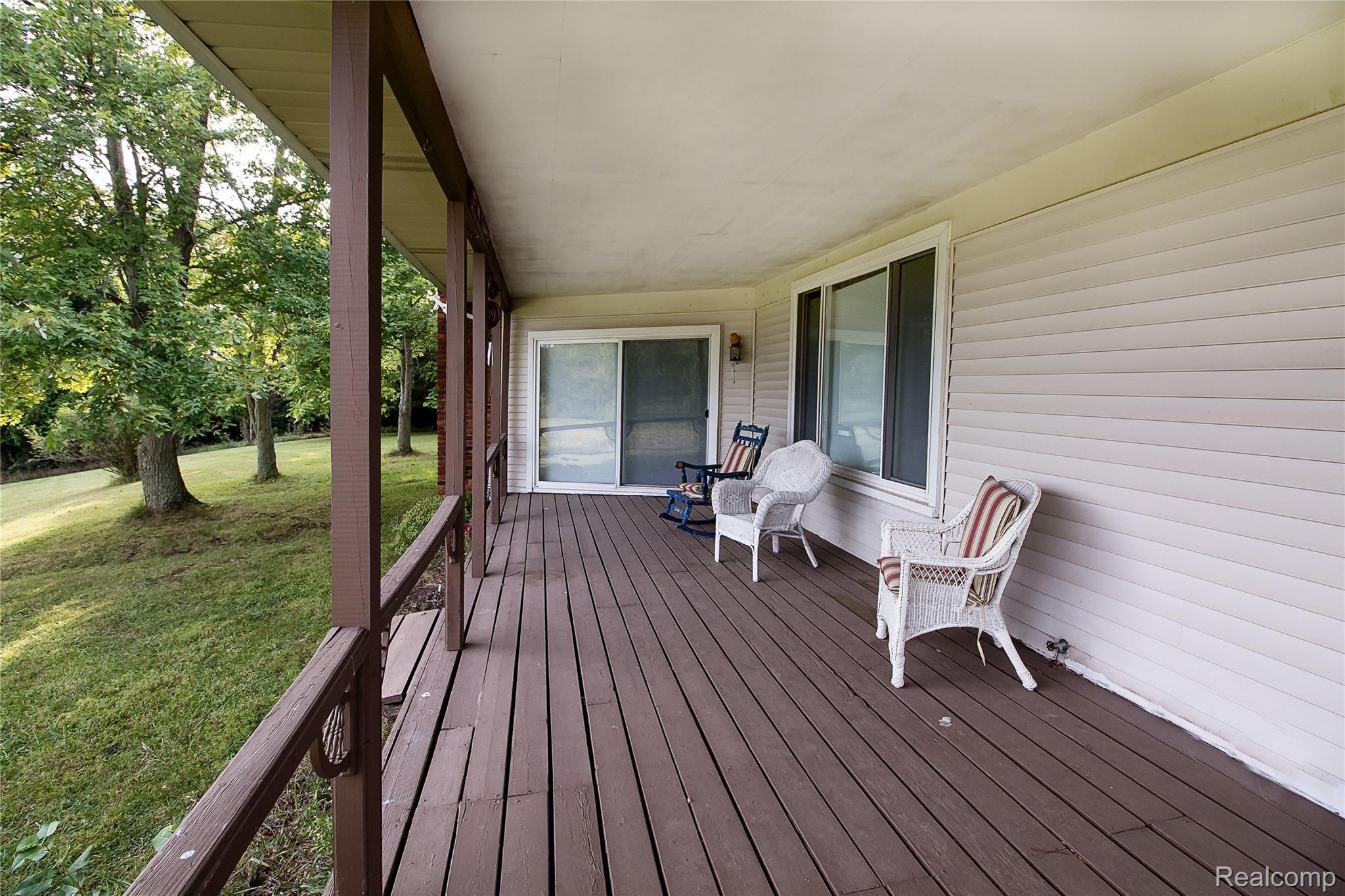 8286 Allen Road Fenton, MI 48430 - Photo 22 of 33 IMG_8596.jpg