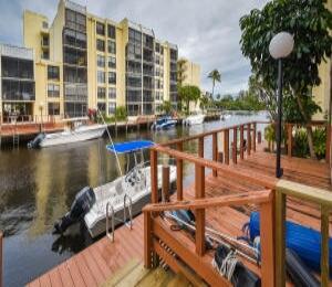 12 Royal Palm Way, Unit 6060 Boca Raton, FL 33432 - Photo 25 of 27 Cannal
