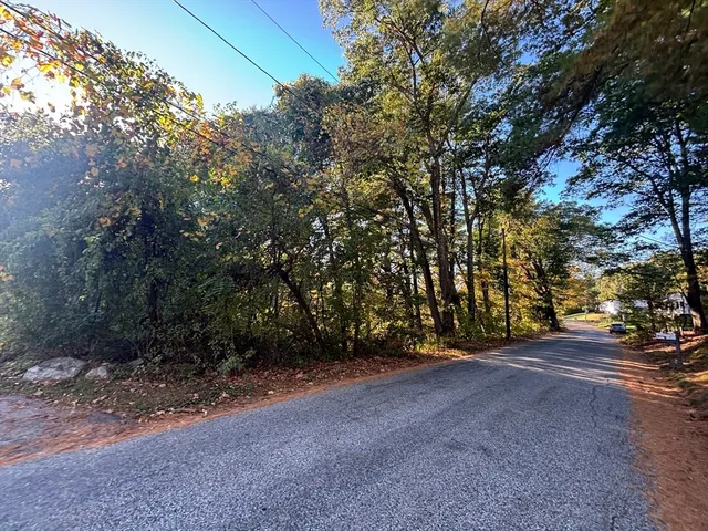 $165,000 | 9 Howarth Road, Oxford, MA 01540