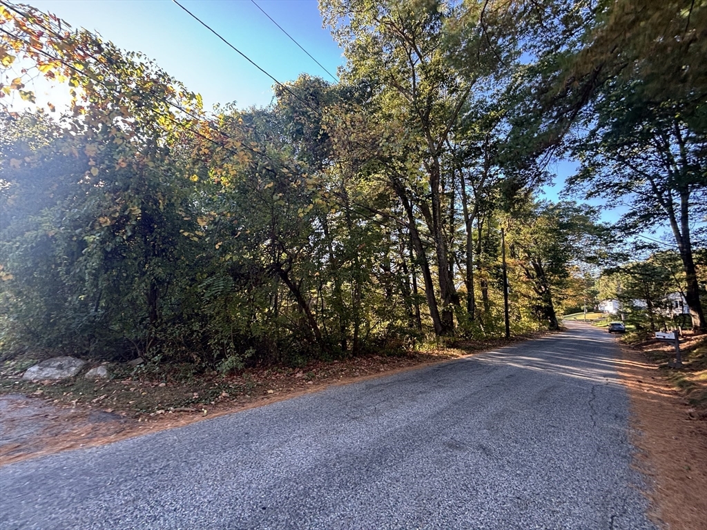 9 Howarth Road Oxford, MA 01540 - Photo 11 of 42