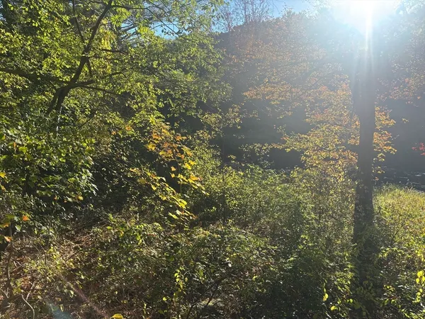 $154,500 | 9 Howarth Road, Oxford, MA 01540