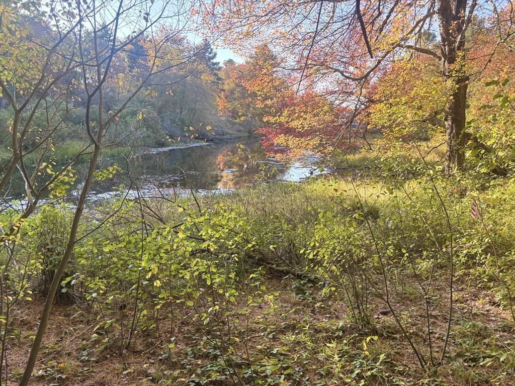 9 Howarth Road Oxford, MA 01540 - Photo 9 of 42