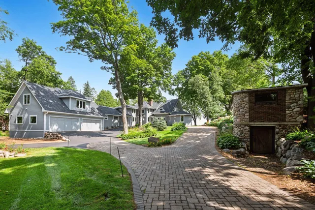 $14,995 | 2462 Lafayette Road, Minnetonka Beach, MN 55391