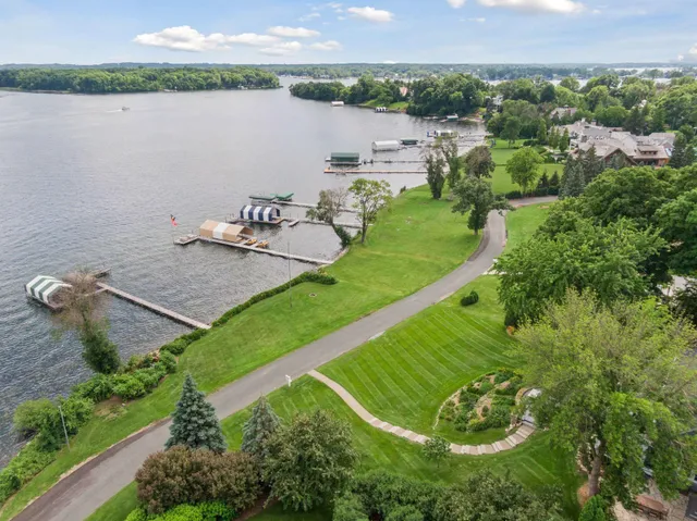 $14,995 | 2462 Lafayette Road, Minnetonka Beach, MN 55391