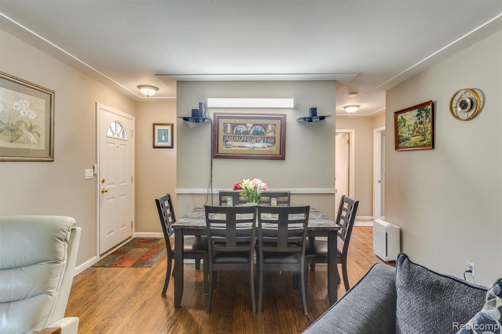 8826 Farmington Road Livonia, MI 48150 - Photo 11 of 29 Gallery Image 11