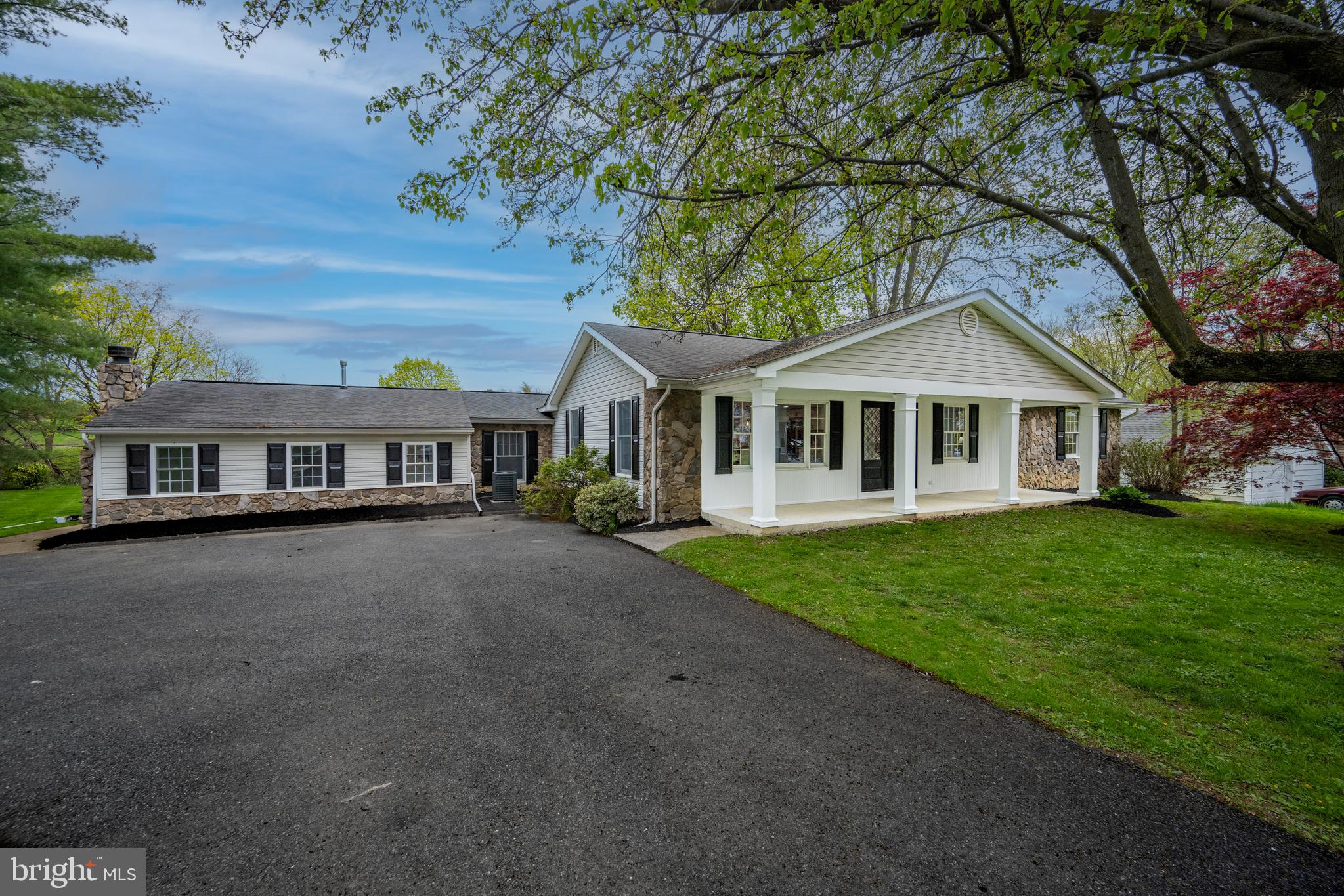 44 Sullivan Road Westminster, MD 21157 - Photo 51 of 65 Driveway