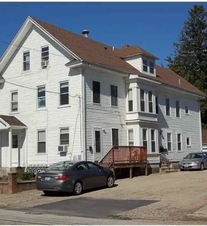 $1,500 | 263 Bourne Avenue, Unit 1B, East Providence, RI 02916