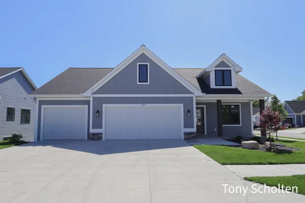 $600,000 | 5184 Blendon Mdw Circle, Unit 47, Hudsonville, MI 49426