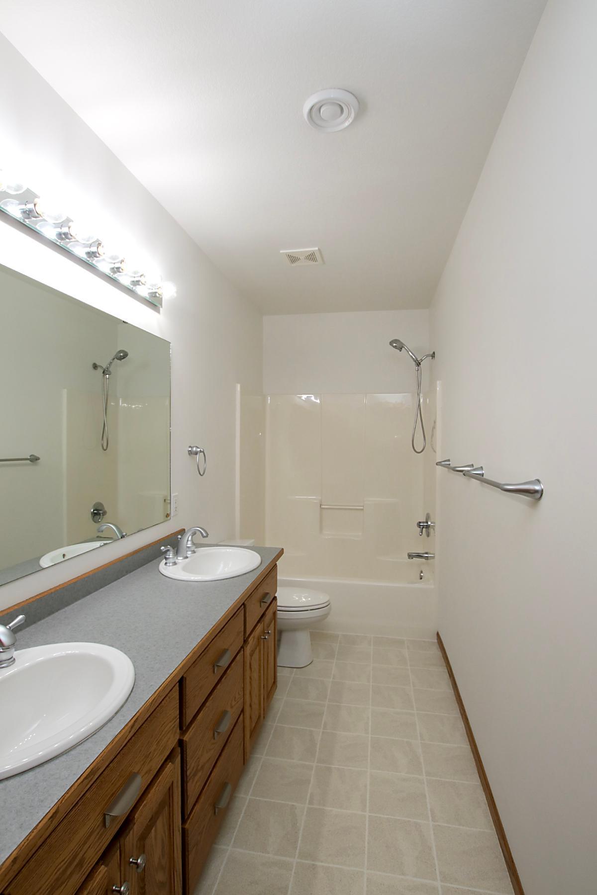 720 Tyler Street Southwest Hutchinson, MN 55350 - Photo 18 of 29