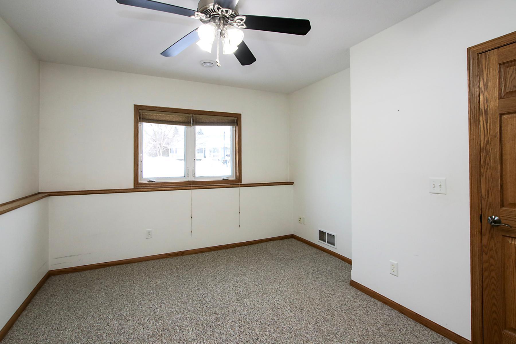 720 Tyler Street Southwest Hutchinson, MN 55350 - Photo 20 of 29