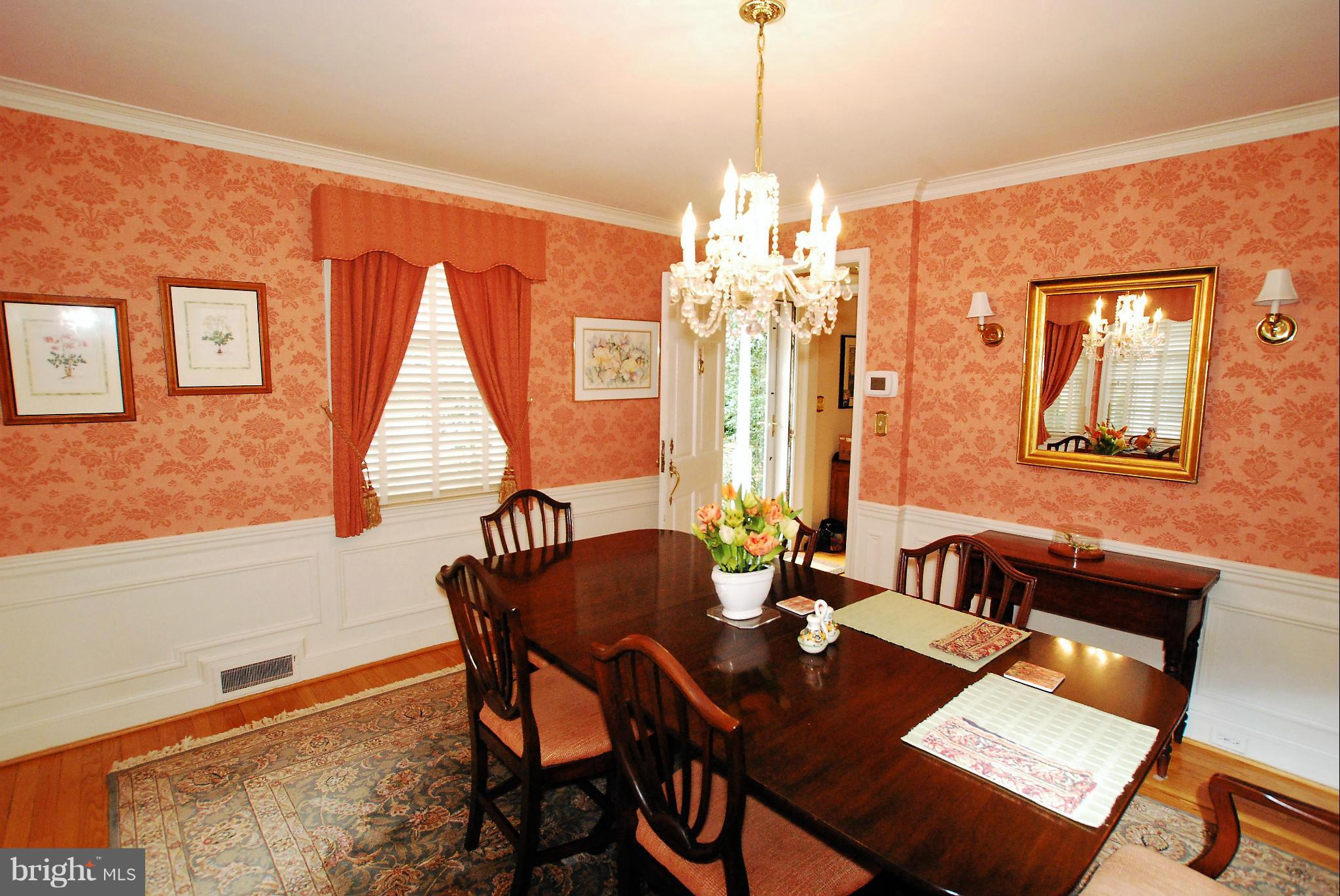 118 Bellemore Road Baltimore, MD 21210 - Photo 8 of 29 Dining Room