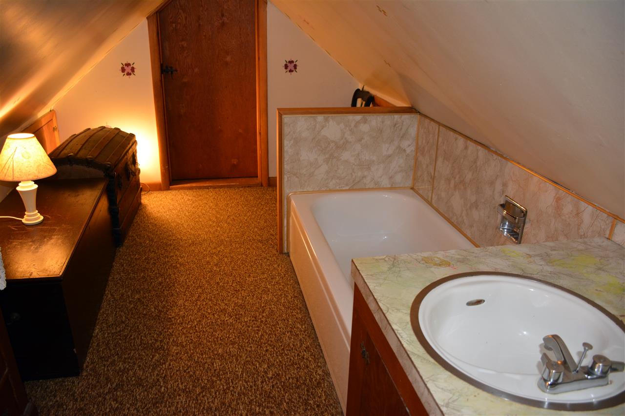 247 Burgess Road Bennington, VT 05201 - Photo 31 of 39