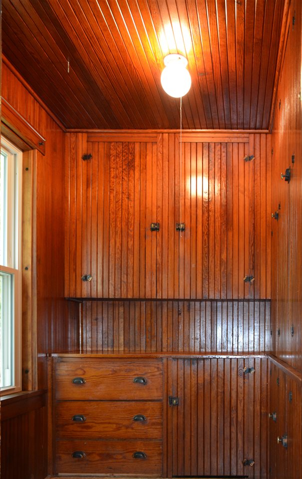 247 Burgess Road Bennington, VT 05201 - Photo 10 of 39