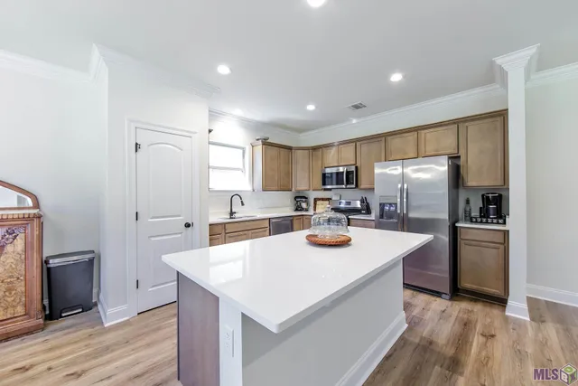 $2,500 | 208 Marie Claire Drive, Houma, LA 70364