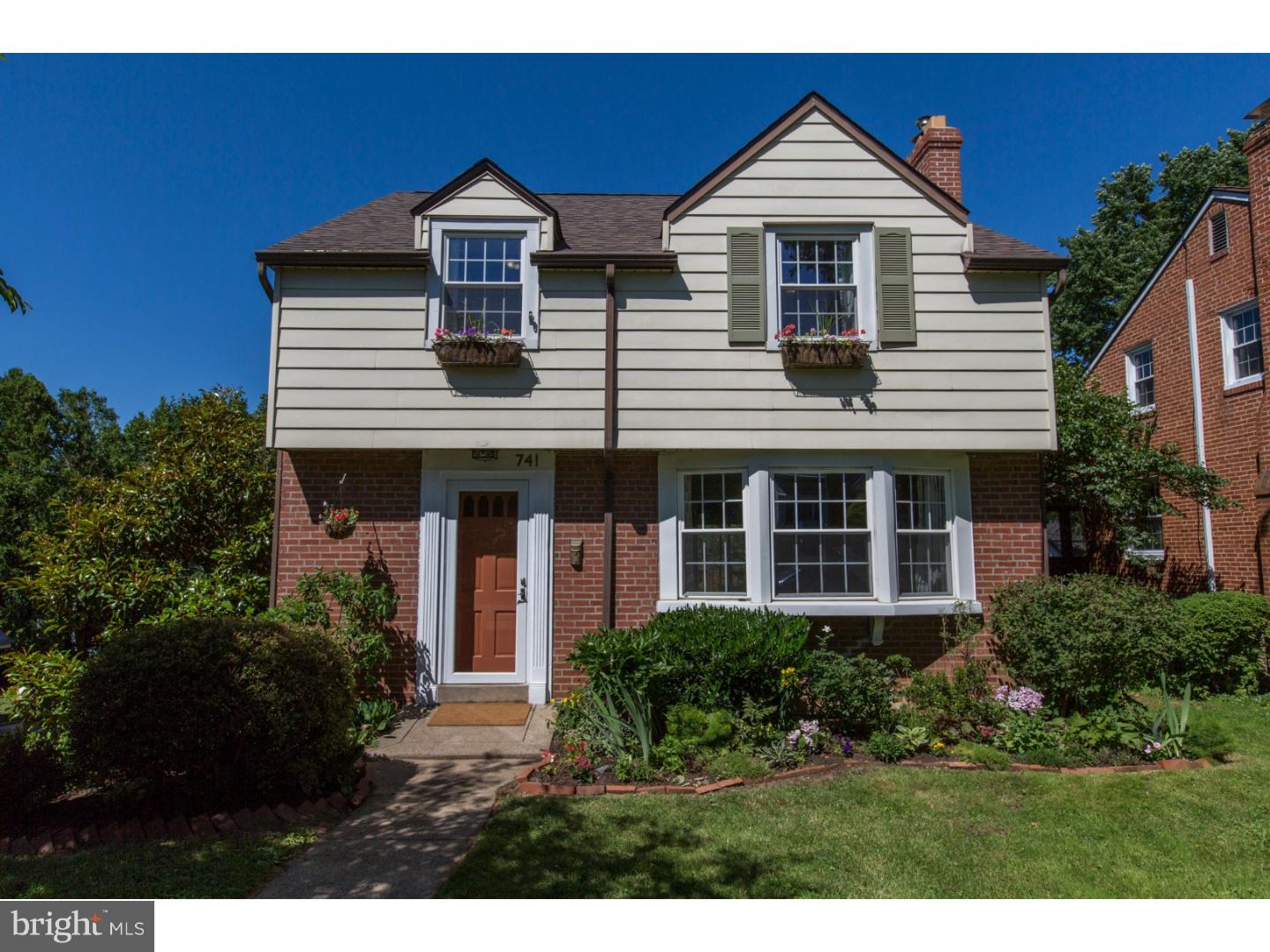 741 Brooke Road Glenside, PA 19038 - Photo 1 of 23 Gallery Image 1