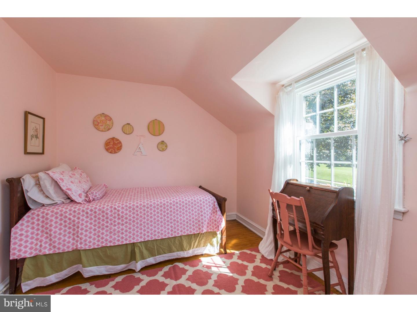 741 Brooke Road Glenside, PA 19038 - Photo 8 of 23 Gallery Image 8