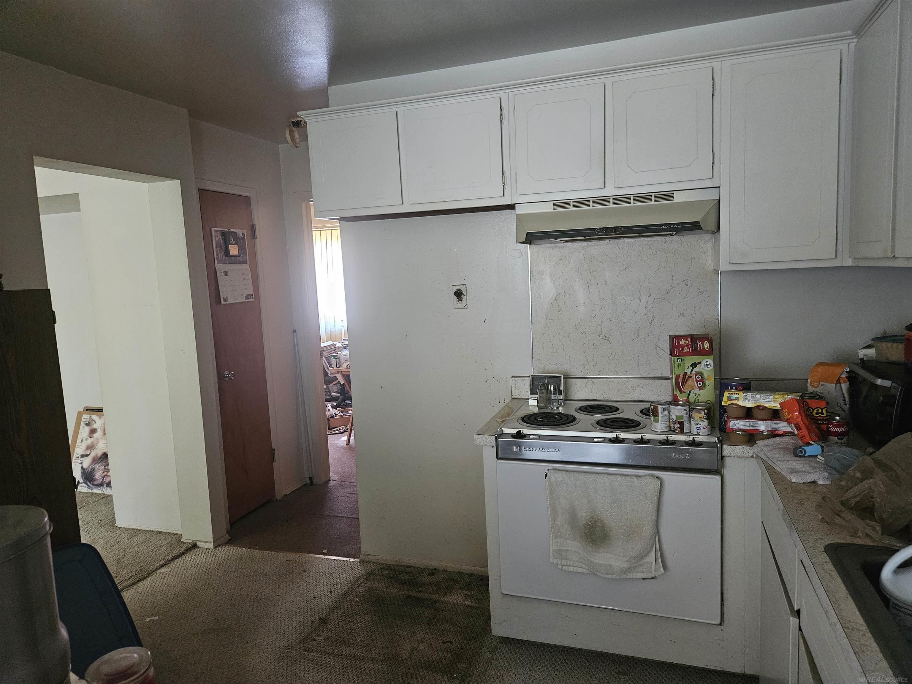 29472 Hoover Road, Unit 42/D Warren, MI 48093 - Photo 6 of 18