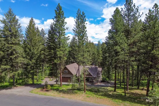 $945,000 | 4490 Vardon Road, New Meadows, ID 83654