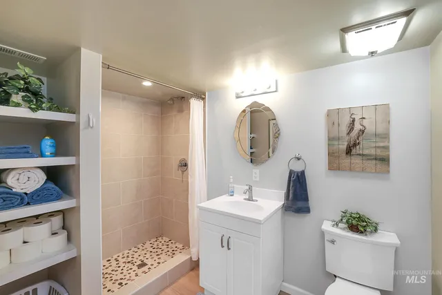 $945,000 | 4490 Vardon Road, New Meadows, ID 83654