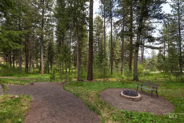 $945,000 | 4490 Vardon Road, New Meadows, ID 83654