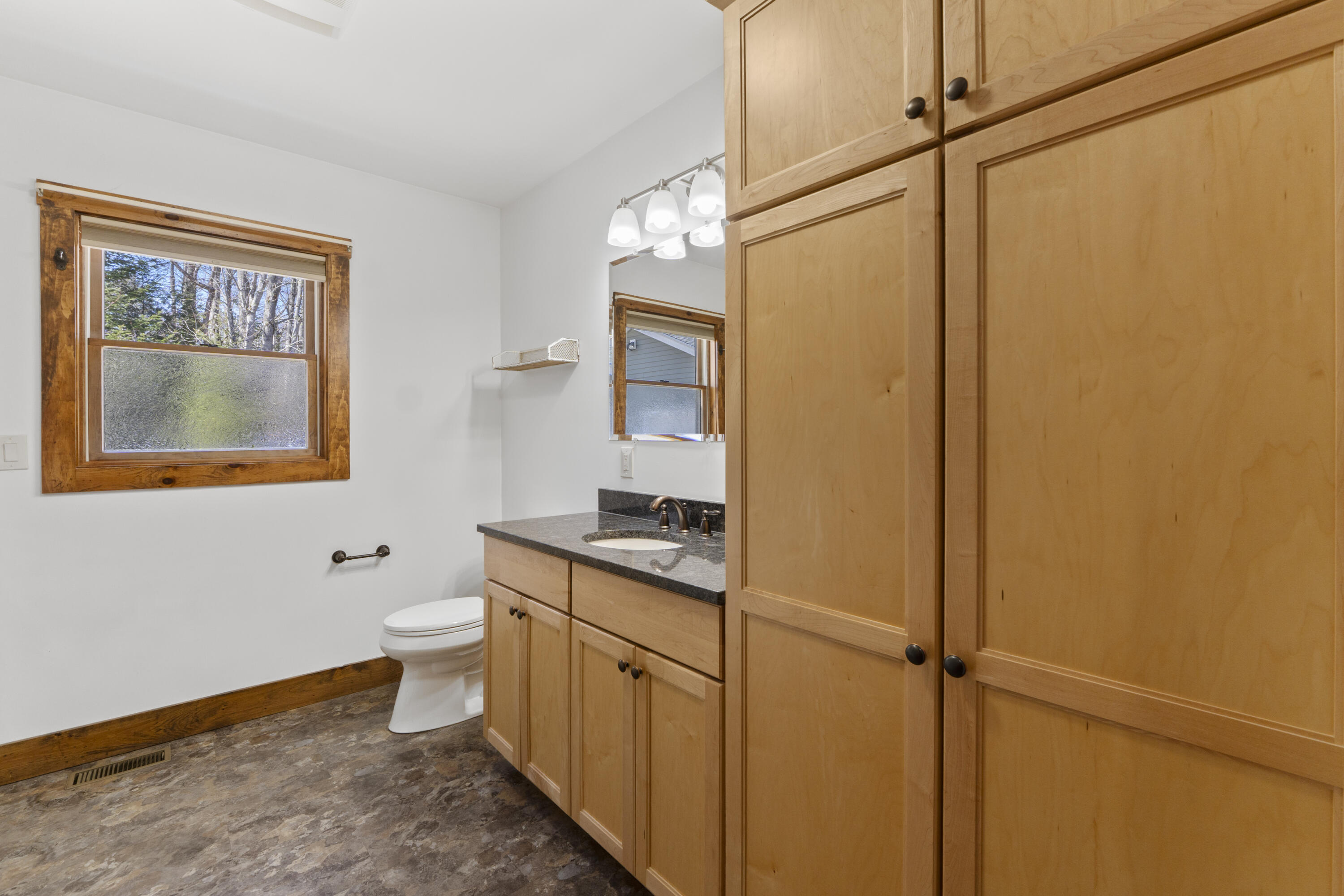 608 Waterford Road Norway, ME 04268 - Photo 17 of 47 Full Bath