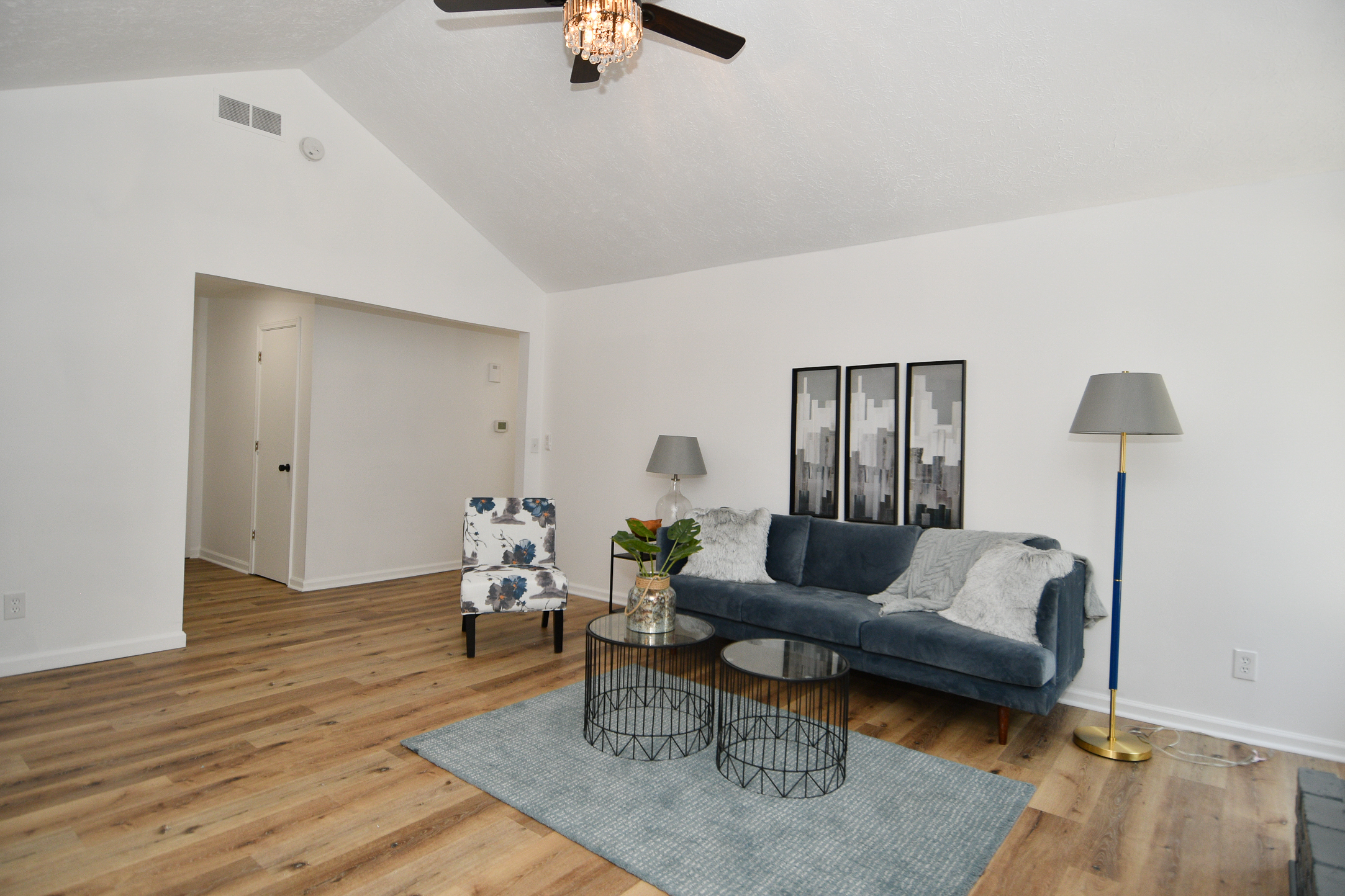 3155 Meridian Meadows Road Greenwood, IN 46142 - Photo 4 of 24