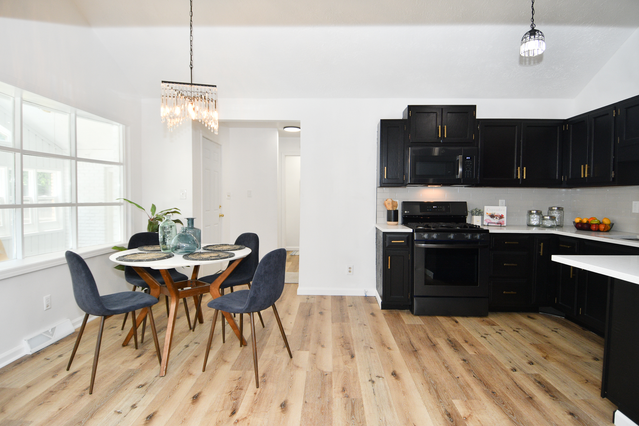 3155 Meridian Meadows Road Greenwood, IN 46142 - Photo 5 of 24