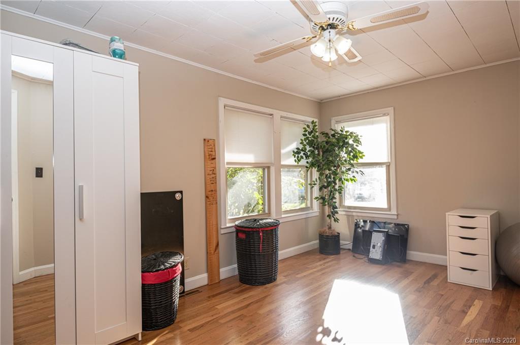 325 Beaverdam Loop Road Candler, NC 28715 - Photo 8 of 48 Gallery Image 8