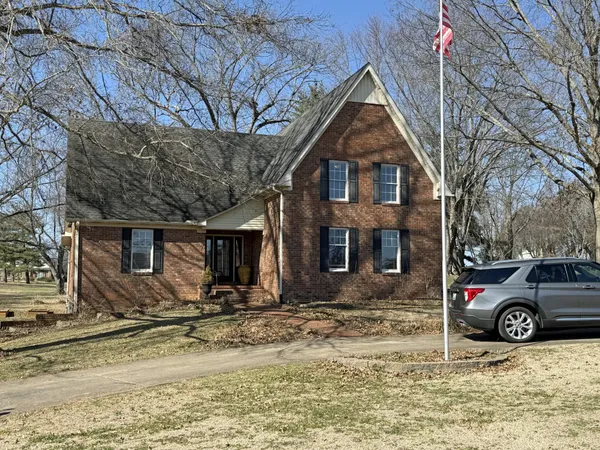 $525,000 | 1102 Woodmont Circle, Franklin, KY 42134