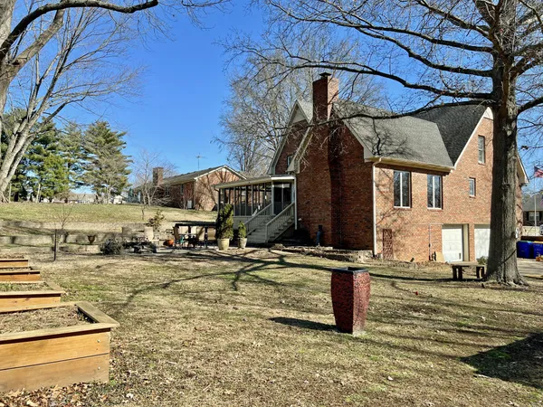 $525,000 | 1102 Woodmont Circle, Franklin, KY 42134