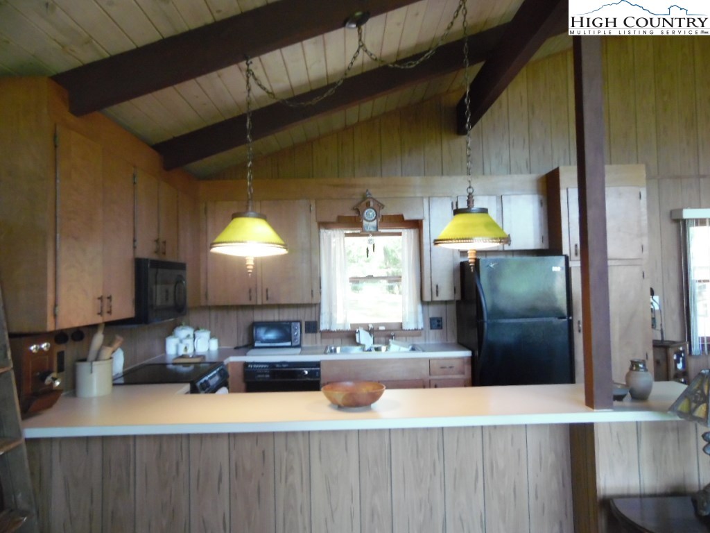 227 Deer Run Road Glade Valley, NC 28627 - Photo 11 of 25 Gallery Image 11