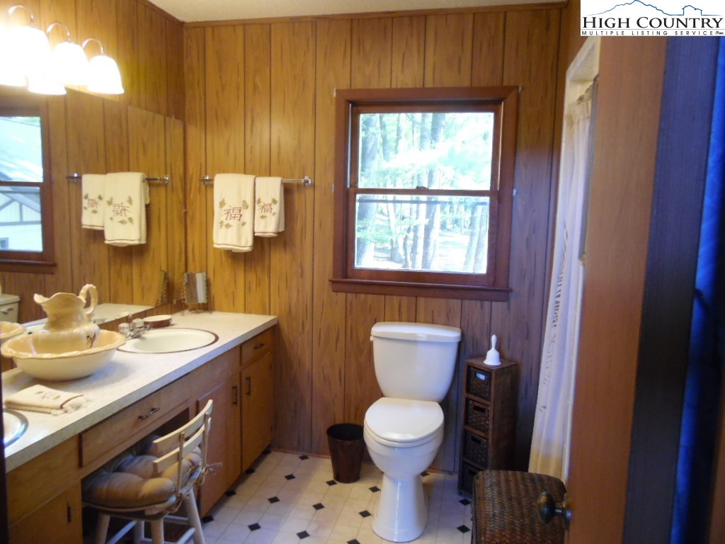 227 Deer Run Road Glade Valley, NC 28627 - Photo 14 of 25 Gallery Image 14