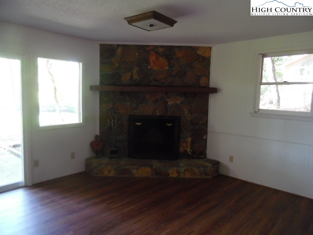 227 Deer Run Road Glade Valley, NC 28627 - Photo 18 of 25 Gallery Image 18