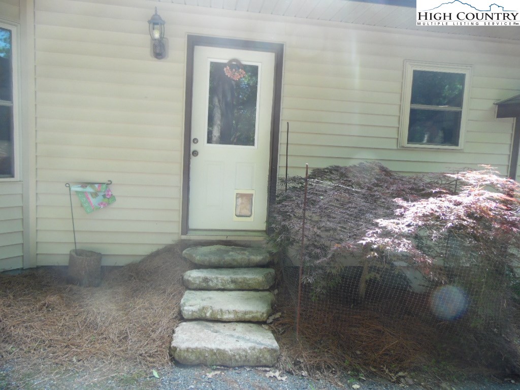227 Deer Run Road Glade Valley, NC 28627 - Photo 19 of 25 Gallery Image 19