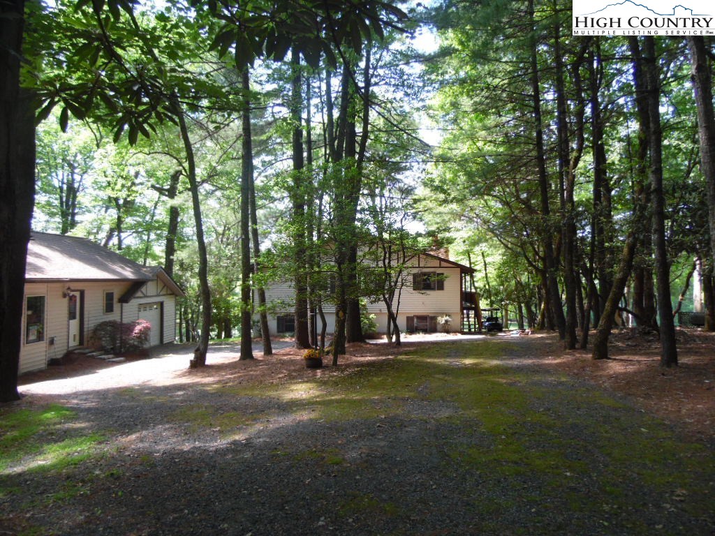 227 Deer Run Road Glade Valley, NC 28627 - Photo 2 of 25 Gallery Image 2