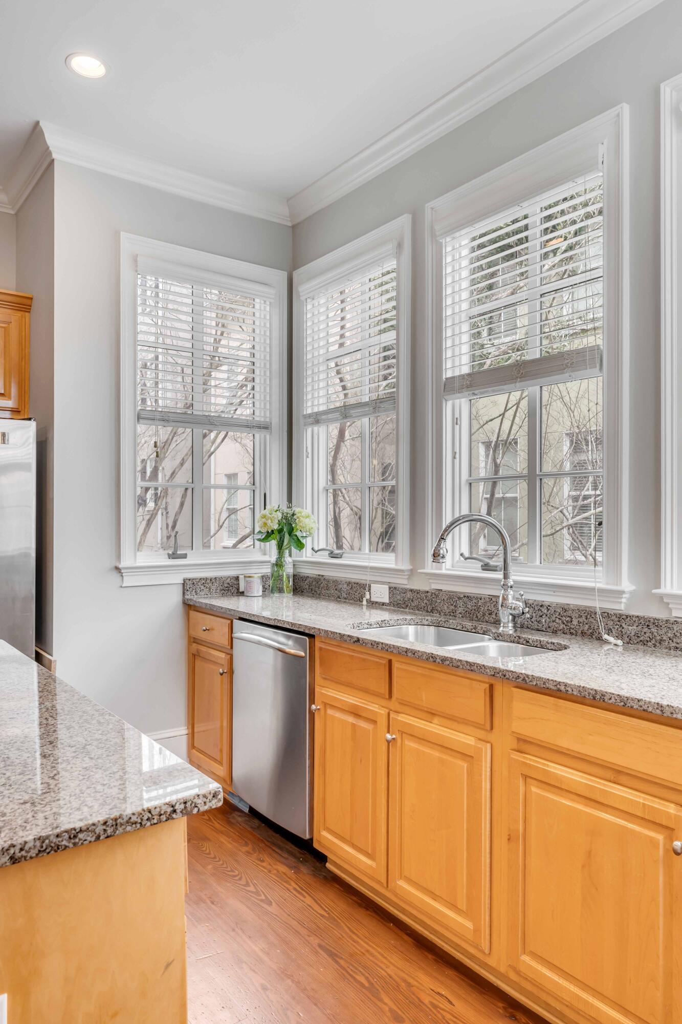8 Marion Street Charleston, SC 29403 - Photo 26 of 61 Kitchen
