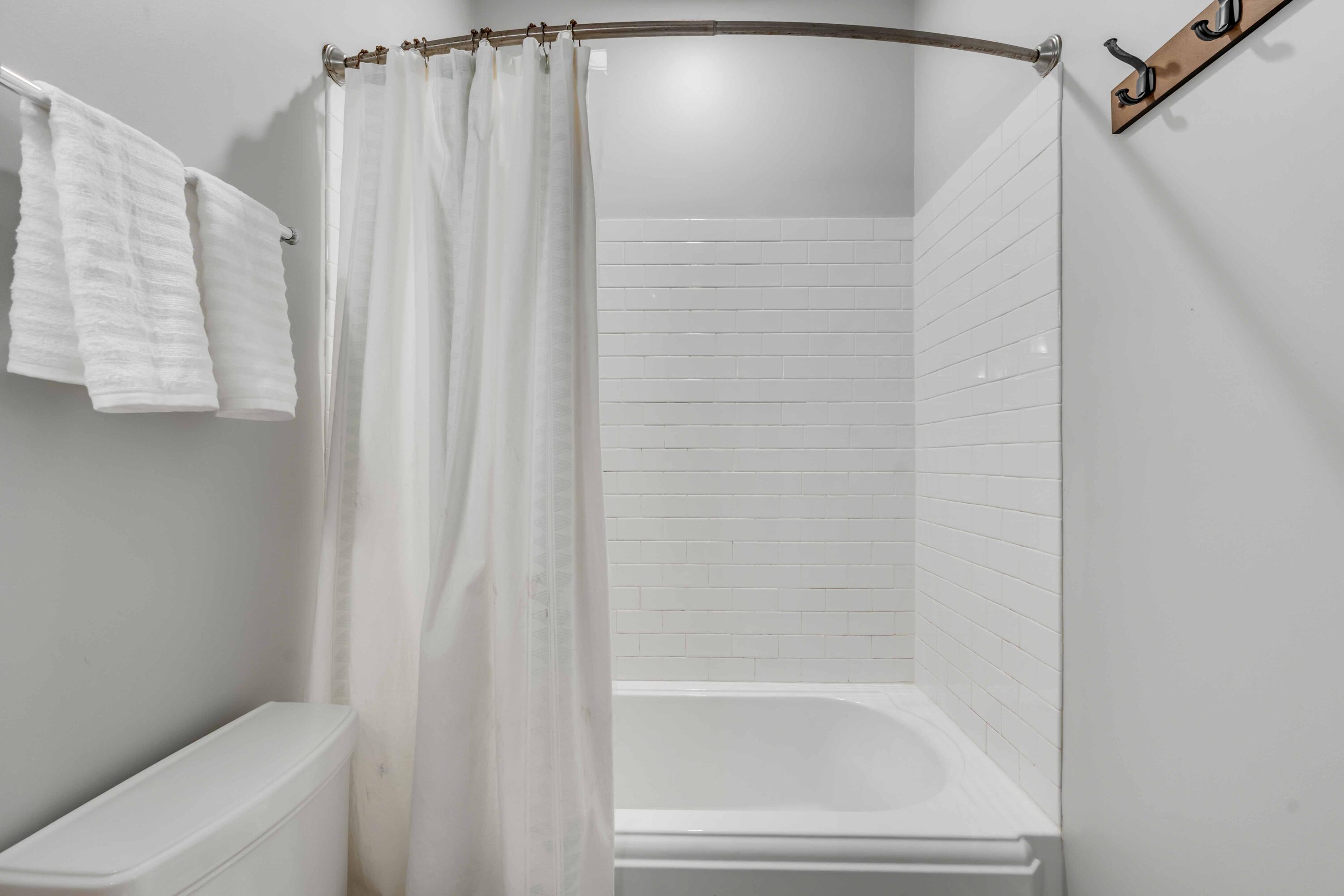 8 Marion Street Charleston, SC 29403 - Photo 37 of 61 Shower in BDR 1