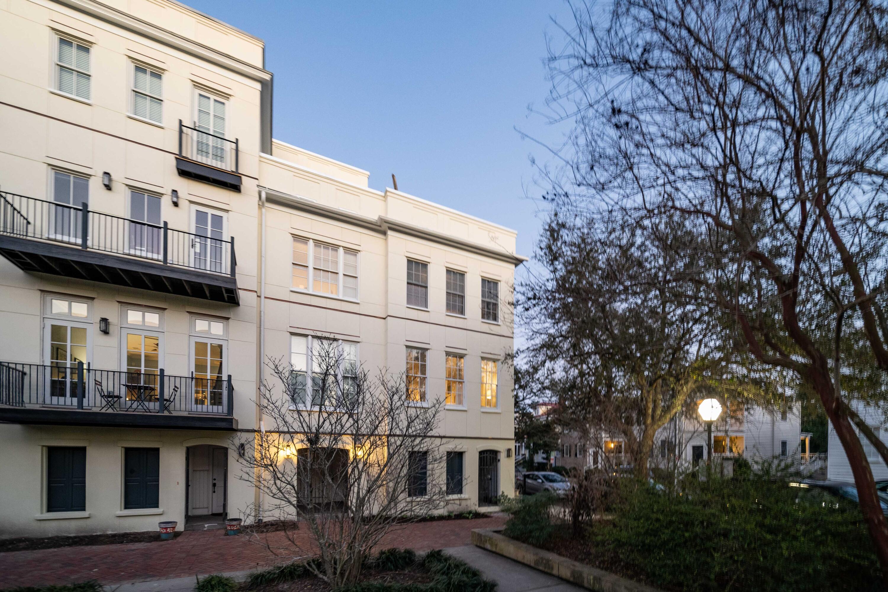 8 Marion Street Charleston, SC 29403 - Photo 41 of 61 End Unit