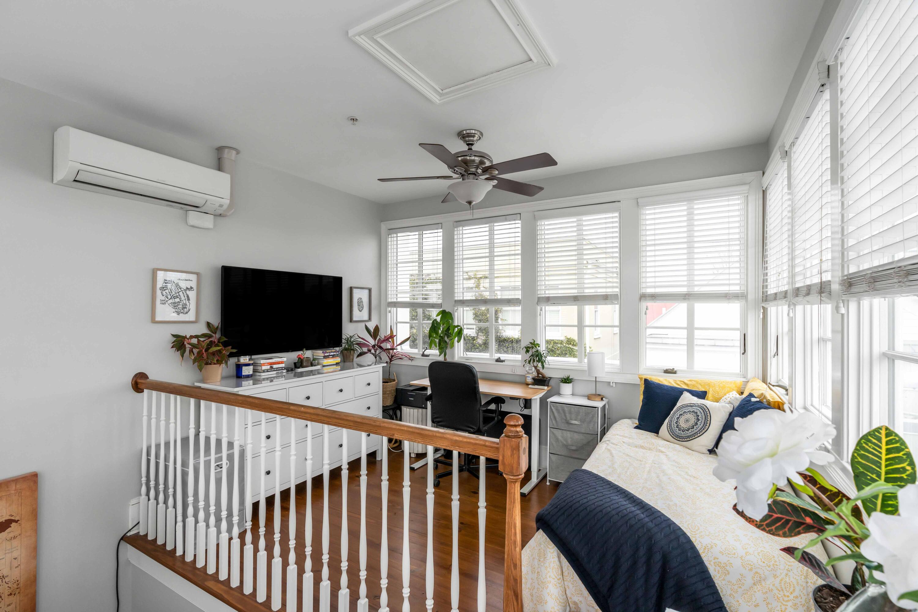 8 Marion Street Charleston, SC 29403 - Photo 45 of 61 3rd Story Loft