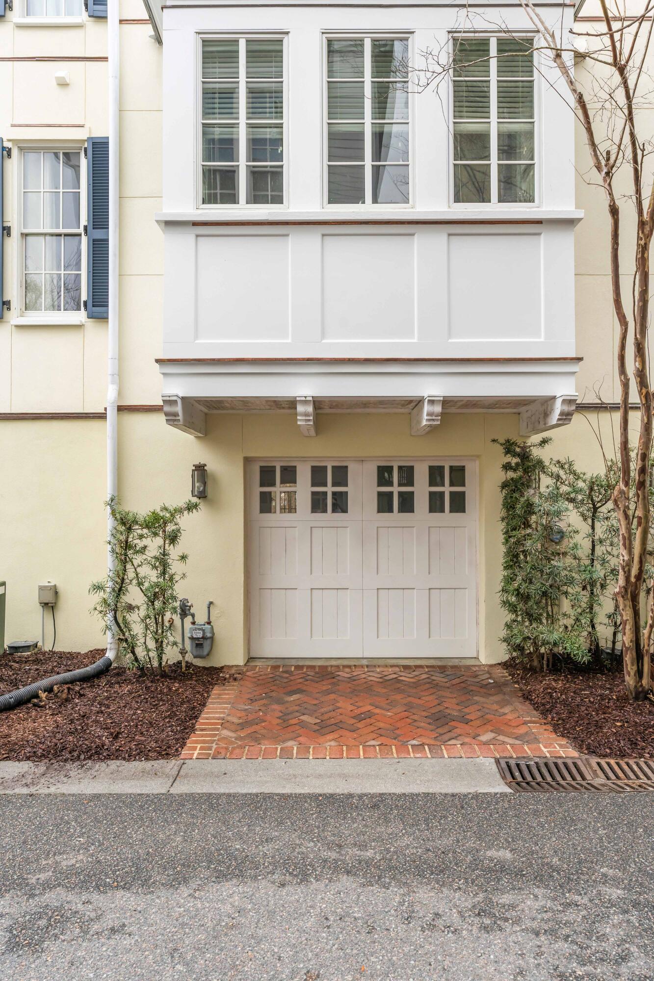 8 Marion Street Charleston, SC 29403 - Photo 48 of 61 8 Marion Exterior