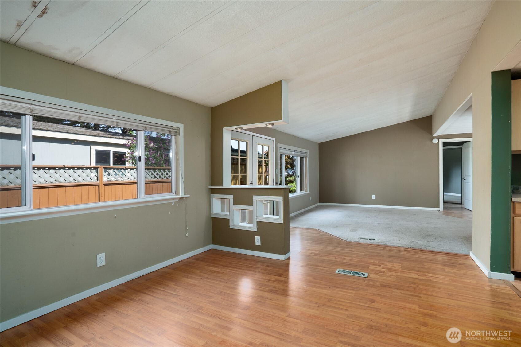 1014 West Smith Road, Unit 10 Bellingham, WA 98226 - Photo 4 of 12 Gallery Image 4