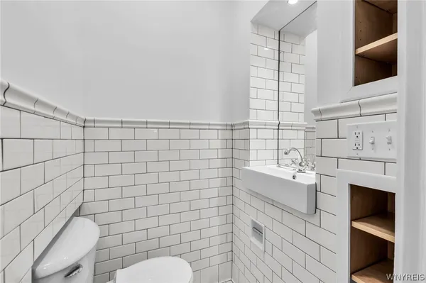 $3,700 | 887 West Ferry Street, Buffalo, NY 14209