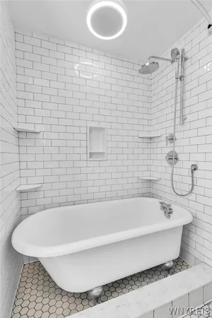 $3,700 | 887 West Ferry Street, Buffalo, NY 14209